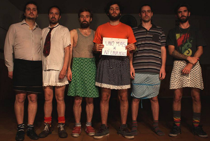 foto Facebook/Ponete la pollera si sos hombre